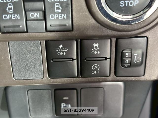 Toyota ROOMY 2021-09 8277324-7