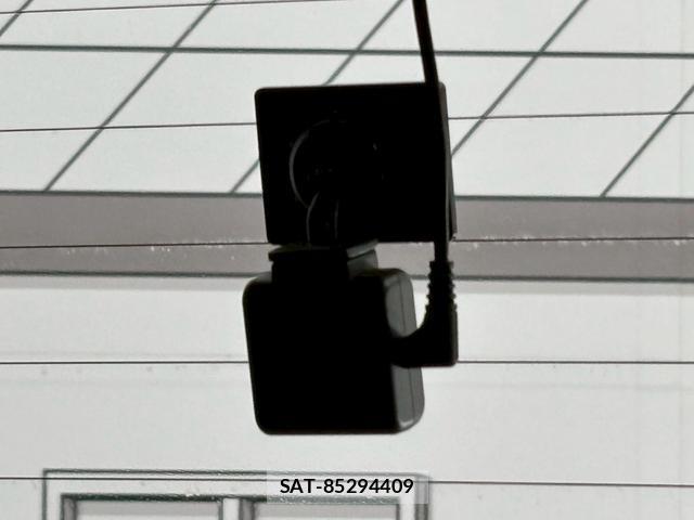 Toyota ROOMY 2021-09 8277324-9