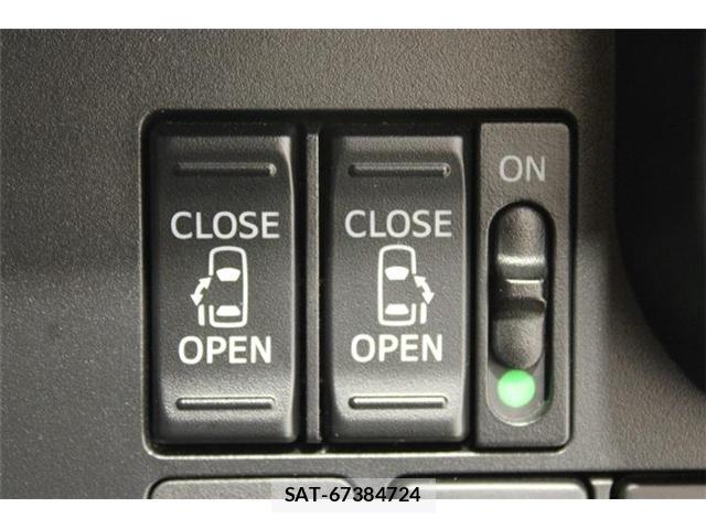 Toyota ROOMY 2018-05 8277350-4