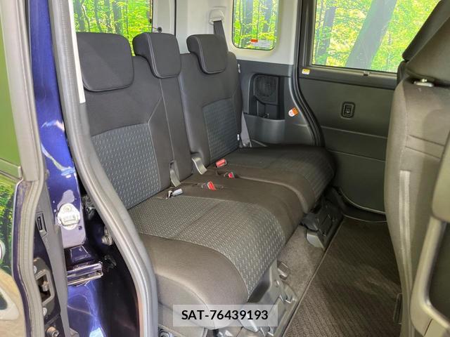 Toyota ROOMY 2022-03 8277533-8