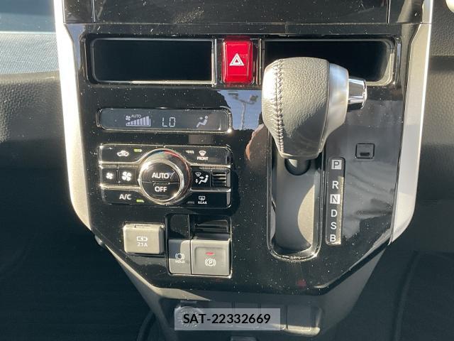 Toyota ROOMY 2023-09 8277568-10