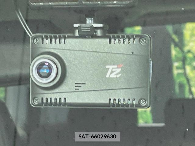 Toyota ROOMY 2021-08 8278029-6
