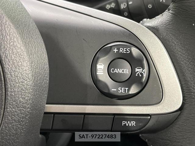 Toyota ROOMY 2023-04 8278799-4