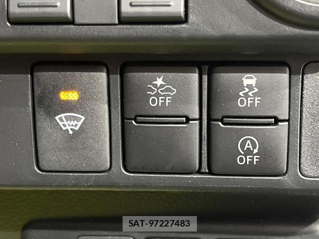 Toyota ROOMY 2023-04 8278799-5