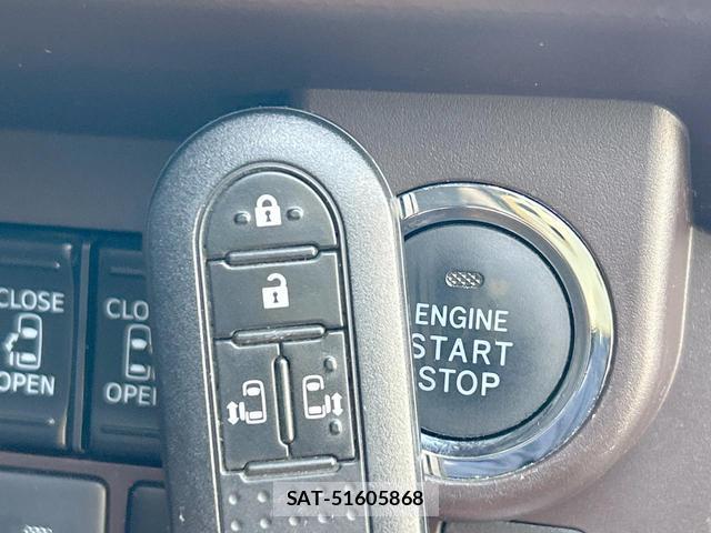 Toyota ROOMY 2019-06 8278817-6
