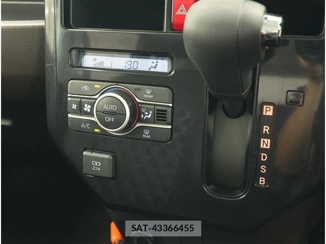Toyota ROOMY 2024-03 8279067-10