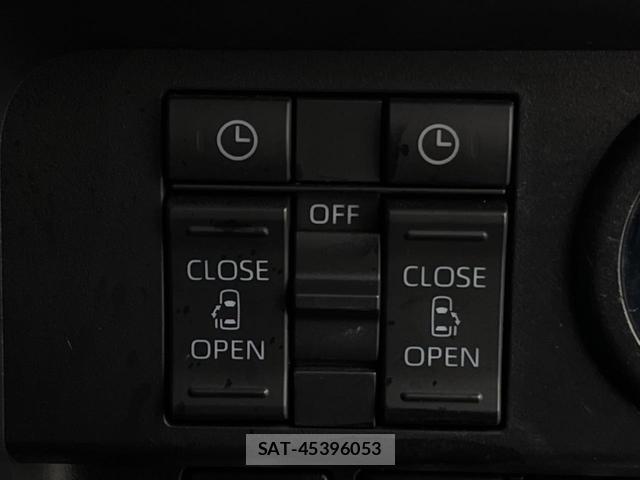 Toyota ROOMY 2021-04 8279274-5