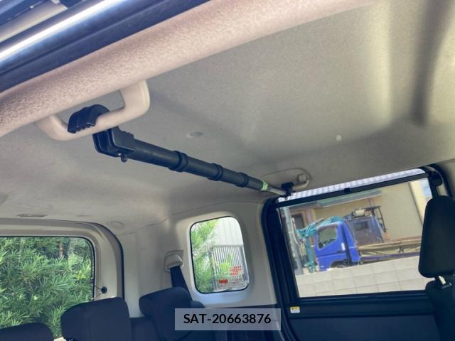 Toyota ROOMY 2018-11 8279838-6