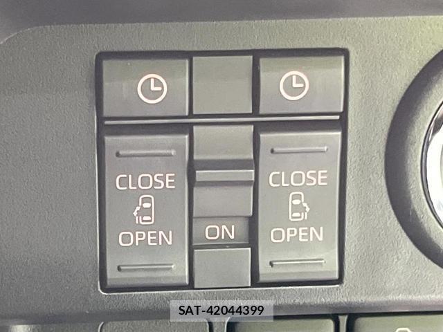 Toyota ROOMY 2023-05 8280035-2