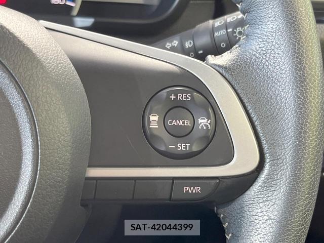 Toyota ROOMY 2023-05 8280035-5