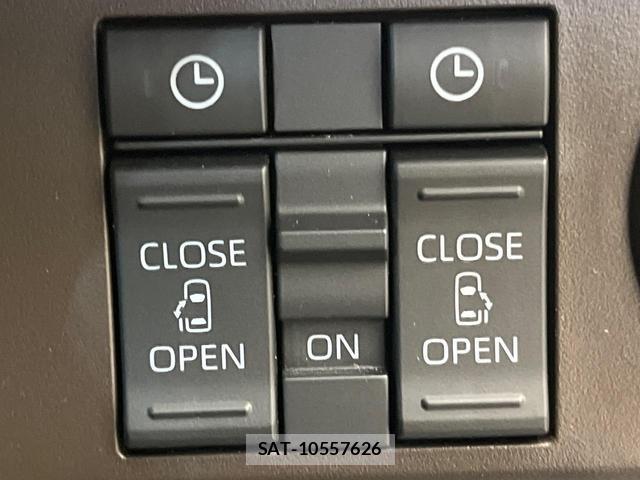 Toyota ROOMY 2023-02 8280371-2