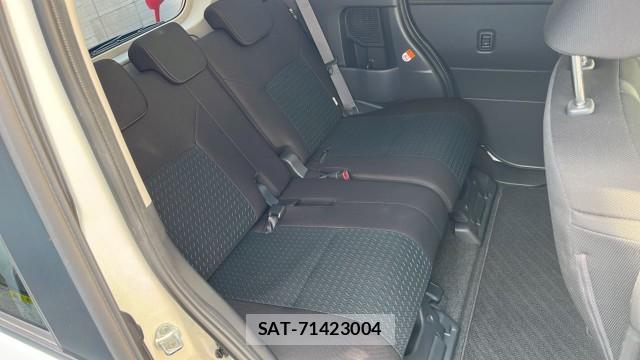 Toyota ROOMY 2021-07 8280510-6