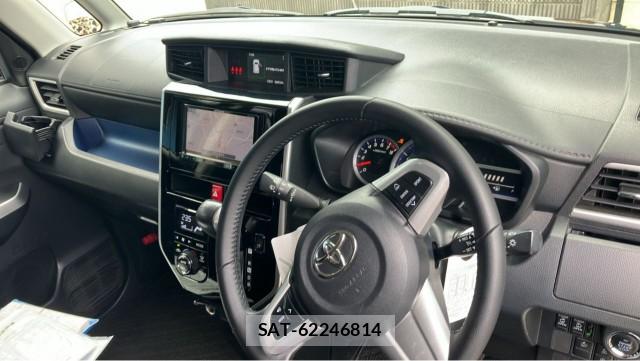 Toyota ROOMY 2017-09 8282098-2