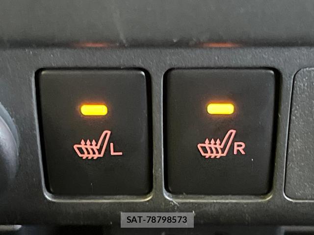 Toyota ROOMY 2022-02 8283037-6