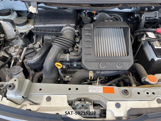 Toyota ROOMY 2017-09 8283270-17