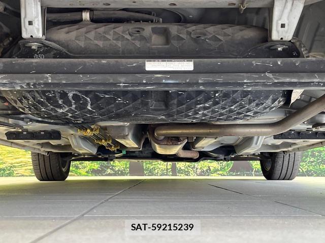Toyota ROOMY 2017-09 8283270-18
