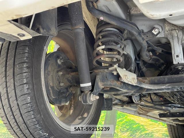 Toyota ROOMY 2017-09 8283270-19