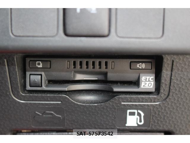 Toyota ROOMY 2021-10 8283505-9
