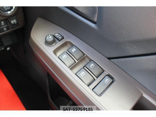Toyota ROOMY 2025-06 8283518-12