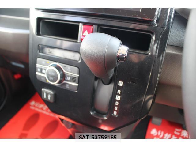 Toyota ROOMY 2025-06 8283518-7