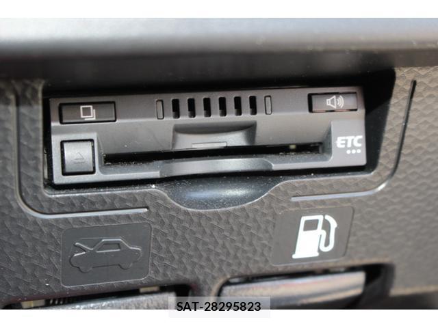 Toyota ROOMY 2021-04 8283521-10