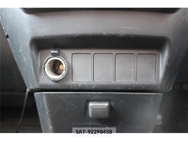 Toyota ROOMY 2021-07 8283536-5
