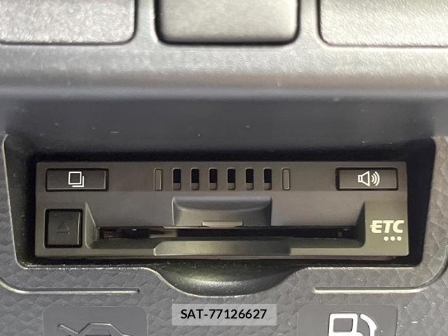 Toyota ROOMY 2021-07 8283976-6