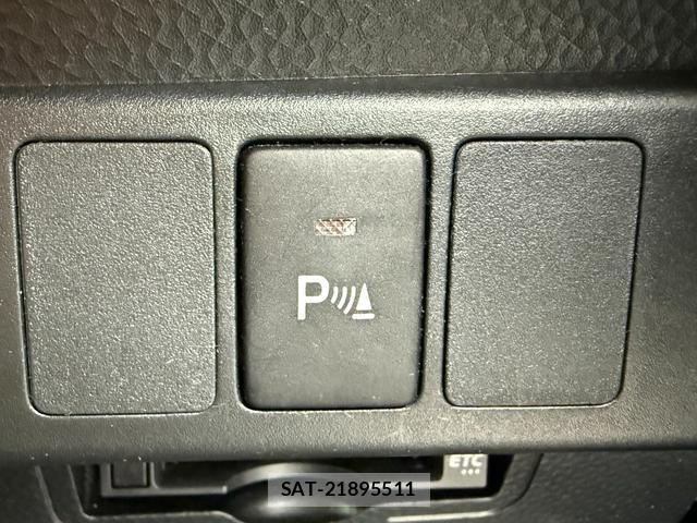 Toyota ROOMY 2021-04 8284102-15