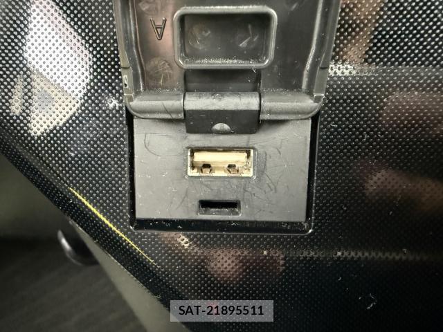 Toyota ROOMY 2021-04 8284102-18