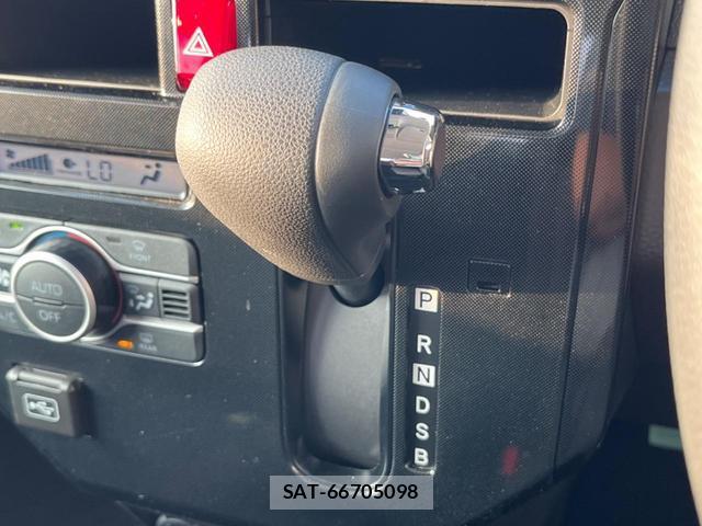 Toyota ROOMY 2023-05 8285048-19
