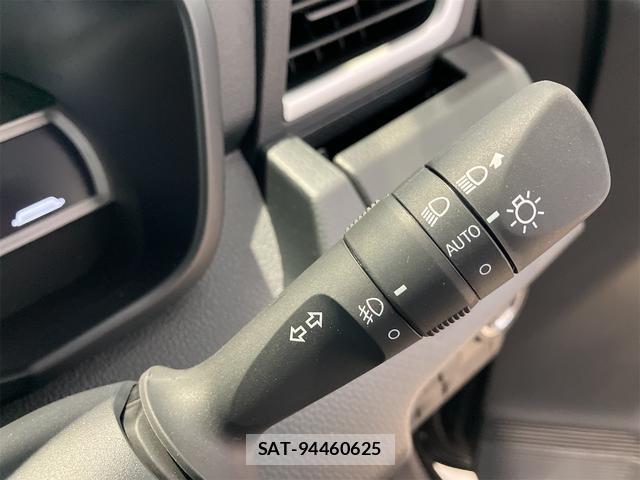 Toyota ROOMY 2025-06 8285150-19