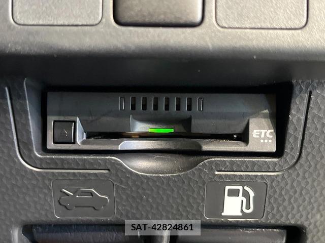 Toyota ROOMY 2022-03 8285161-4