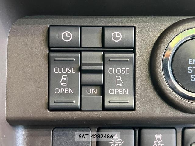 Toyota ROOMY 2022-03 8285161-6
