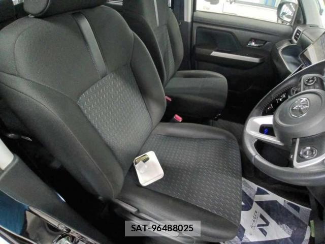 Toyota ROOMY 2022-01 8285340-6