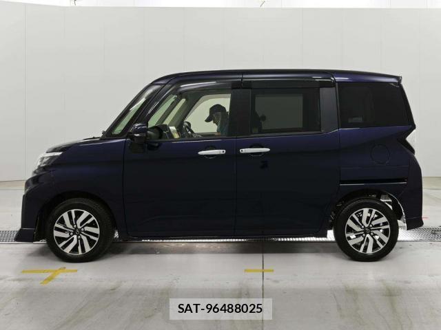 Toyota ROOMY 2022-01 8285340-9
