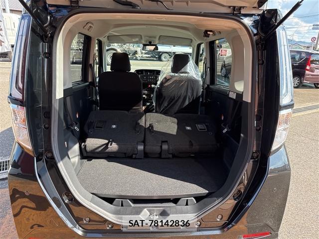 Toyota ROOMY 2025-06 8285409-11