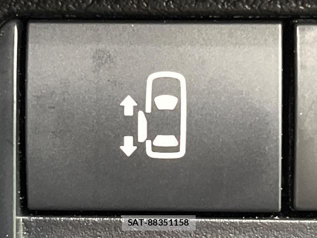 Nissan ROOX 2022-08 8277536-2