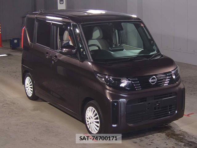 Nissan ROOX 2023-08 8277901-0