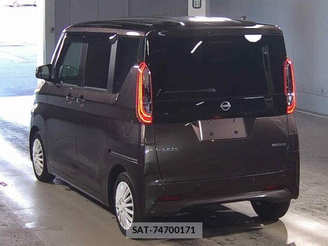 Nissan ROOX 2023-08 8277901-1