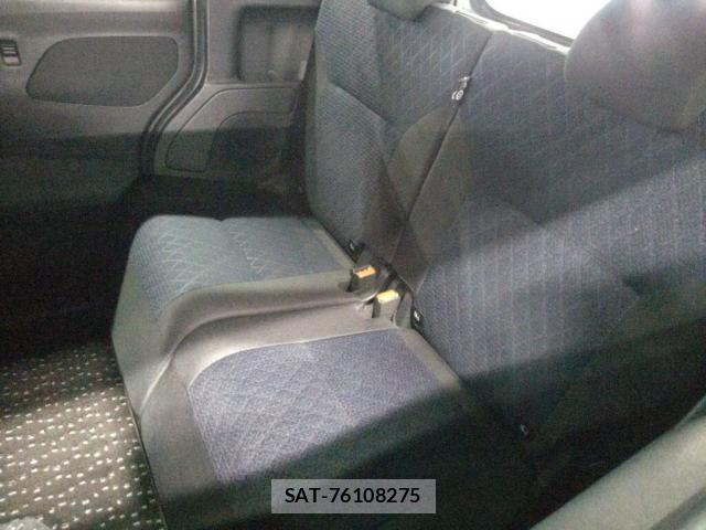 Nissan ROOX 2020-07 8277903-3