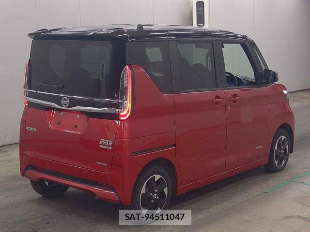 Nissan ROOX 2022-08 8277951-4