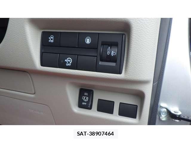 Nissan ROOX 2022-02 8278026-12