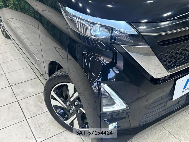 Nissan ROOX 2021-10 8278168-11