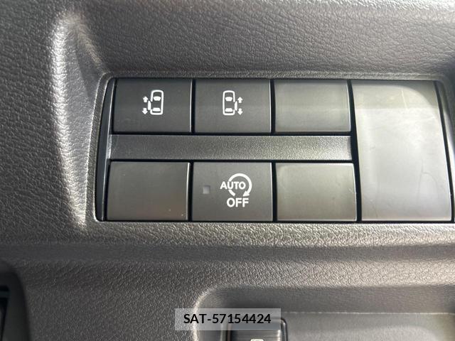 Nissan ROOX 2021-10 8278168-6
