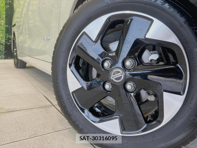 Nissan ROOX 2022-05 8279120-12