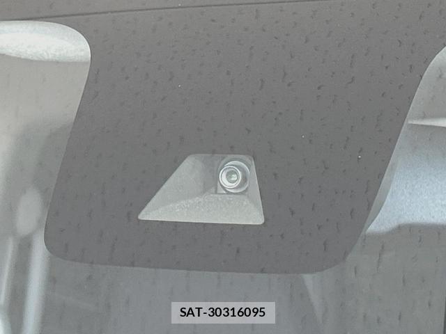 Nissan ROOX 2022-05 8279120-4