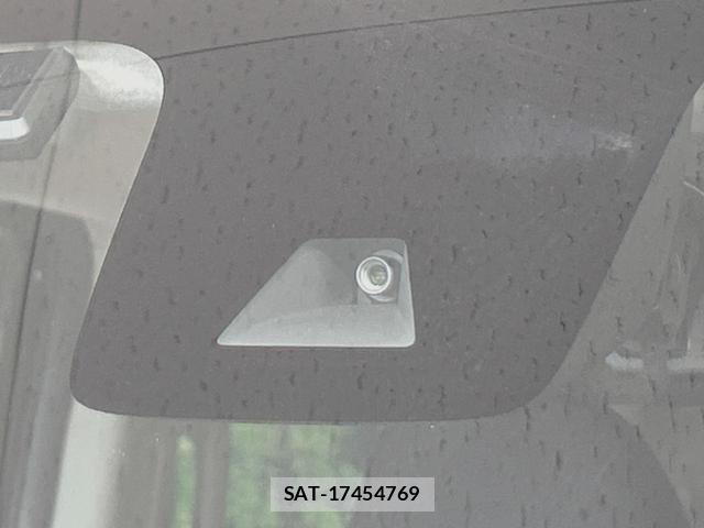 Nissan ROOX 2021-11 8279122-4