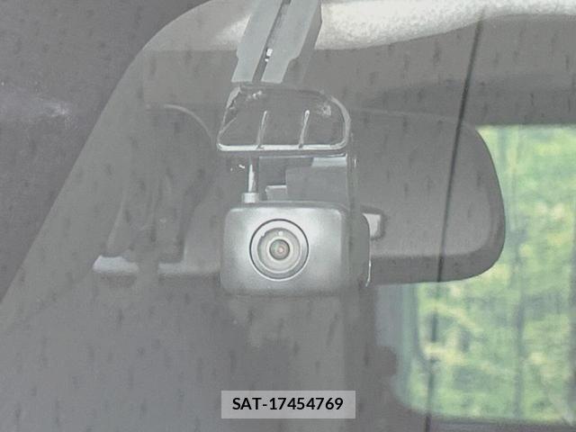 Nissan ROOX 2021-11 8279122-5
