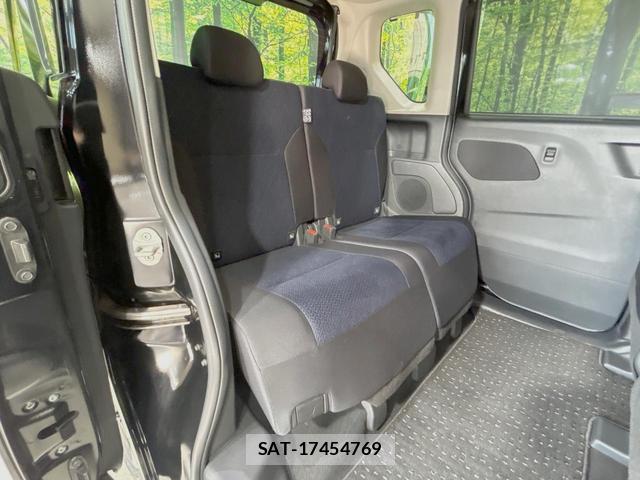 Nissan ROOX 2021-11 8279122-8