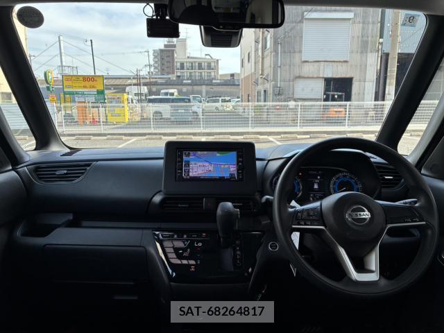 Nissan ROOX 2020-09 8279249-2